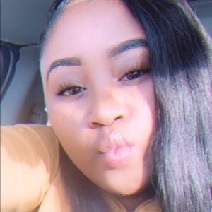 Meet your Posher, Jamese